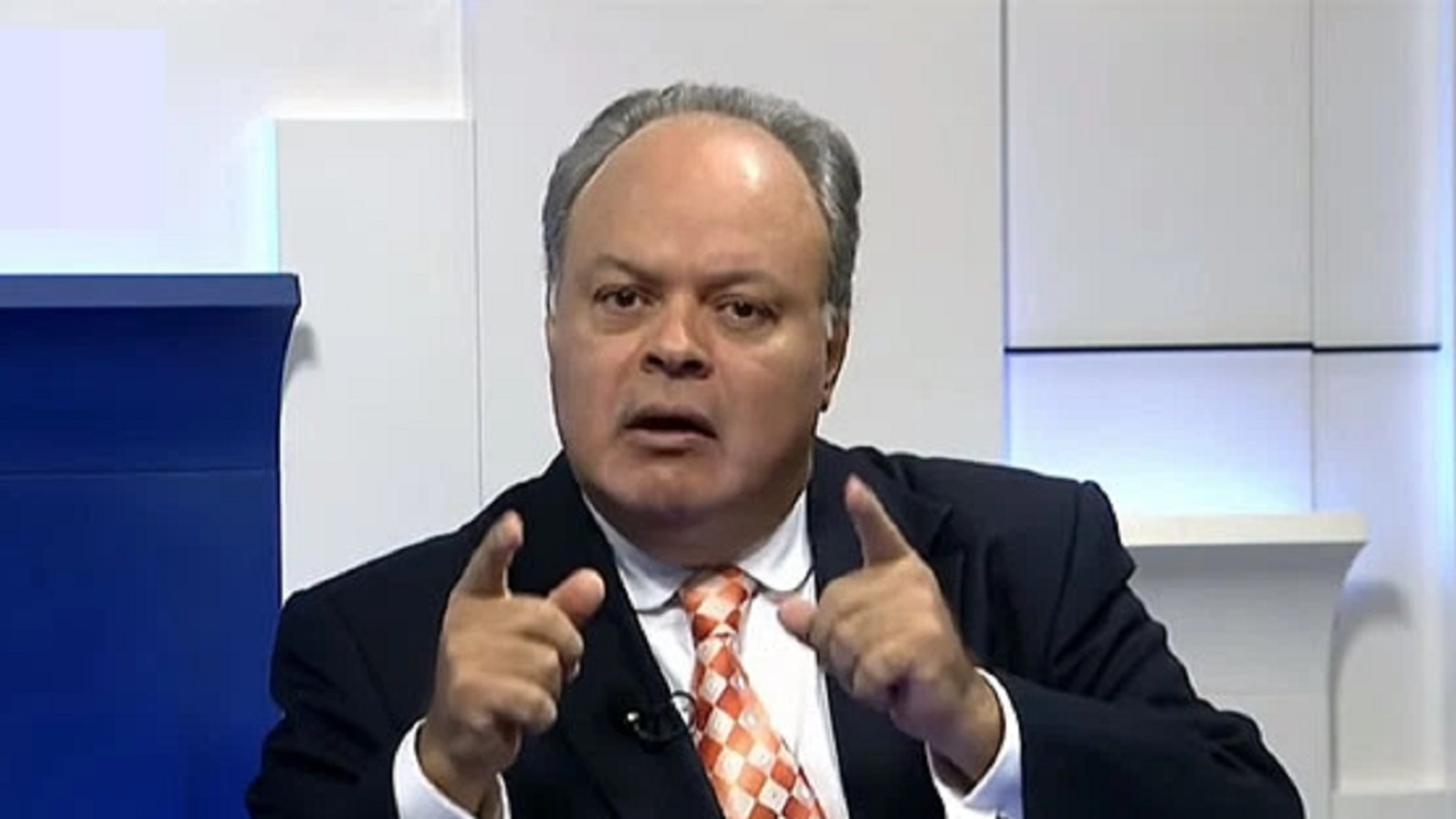 victor-manuel-garcia-4760.webp