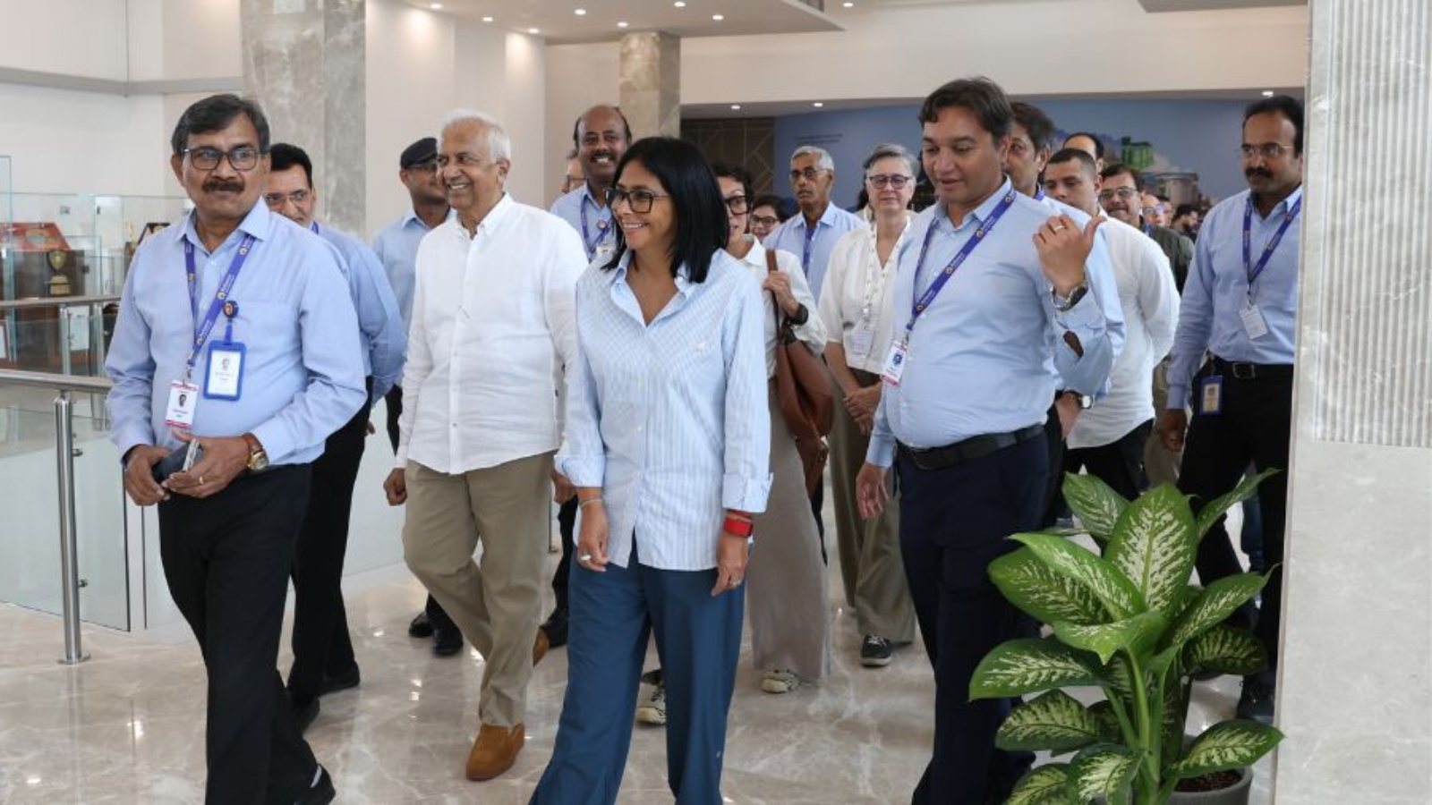 delcy-rodriguez-invita-a-petroleras-indias-a-venezuela-para-atraer-mas-inversiones-62059