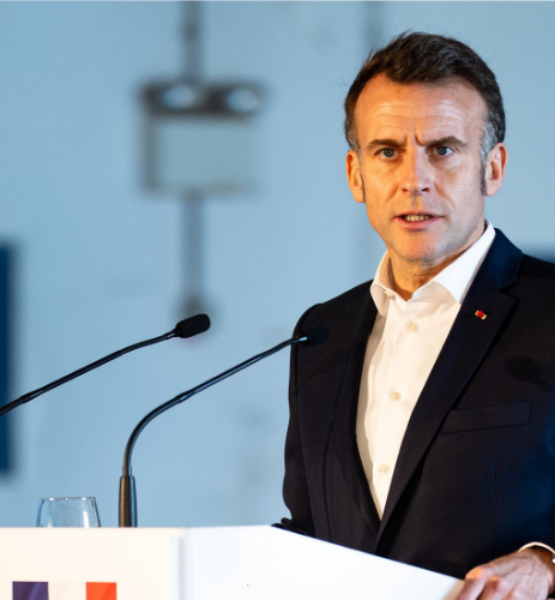 macron-insta-al-g7-a-pedir-a-paises-que-no-restrinjan-exportaciones-de-petroleo-y-gas-57502
