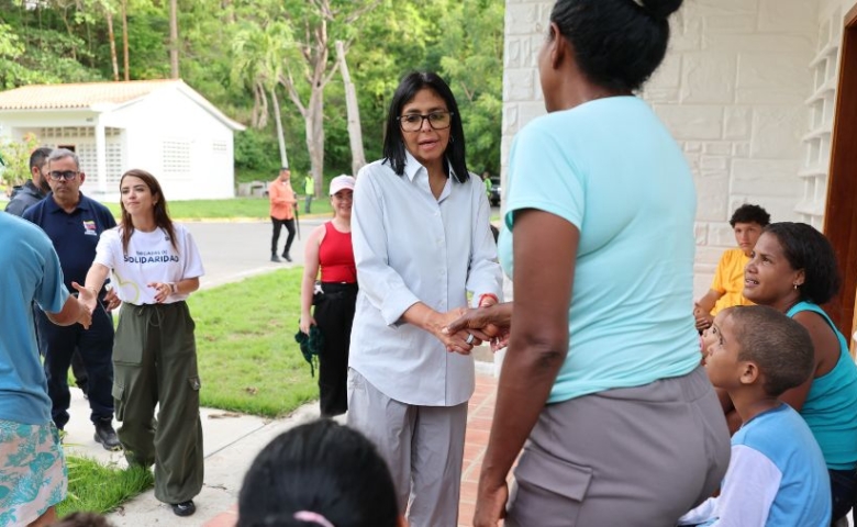 delcy-rodriguez-superviso-el-despliegue-logistico-y-de-atencion-en-la-ciudad-vacacional-los-caracas-63900