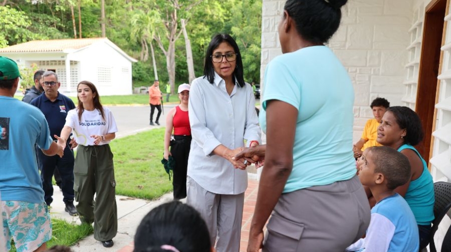 delcy-rodriguez-superviso-el-despliegue-logistico-y-de-atencion-en-la-ciudad-vacacional-los-caracas-63900