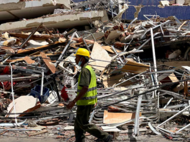 se-eleva-a-2595-los-muertos-por-el-terremoto-en-venezuela-efe-64049
