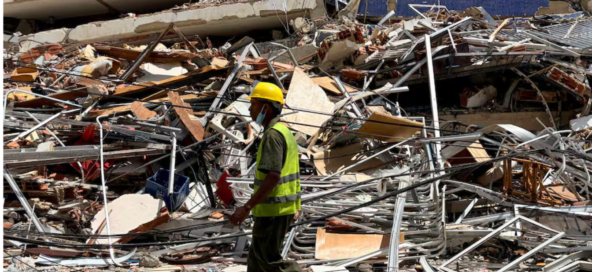 se-eleva-a-2595-los-muertos-por-el-terremoto-en-venezuela-efe-64049